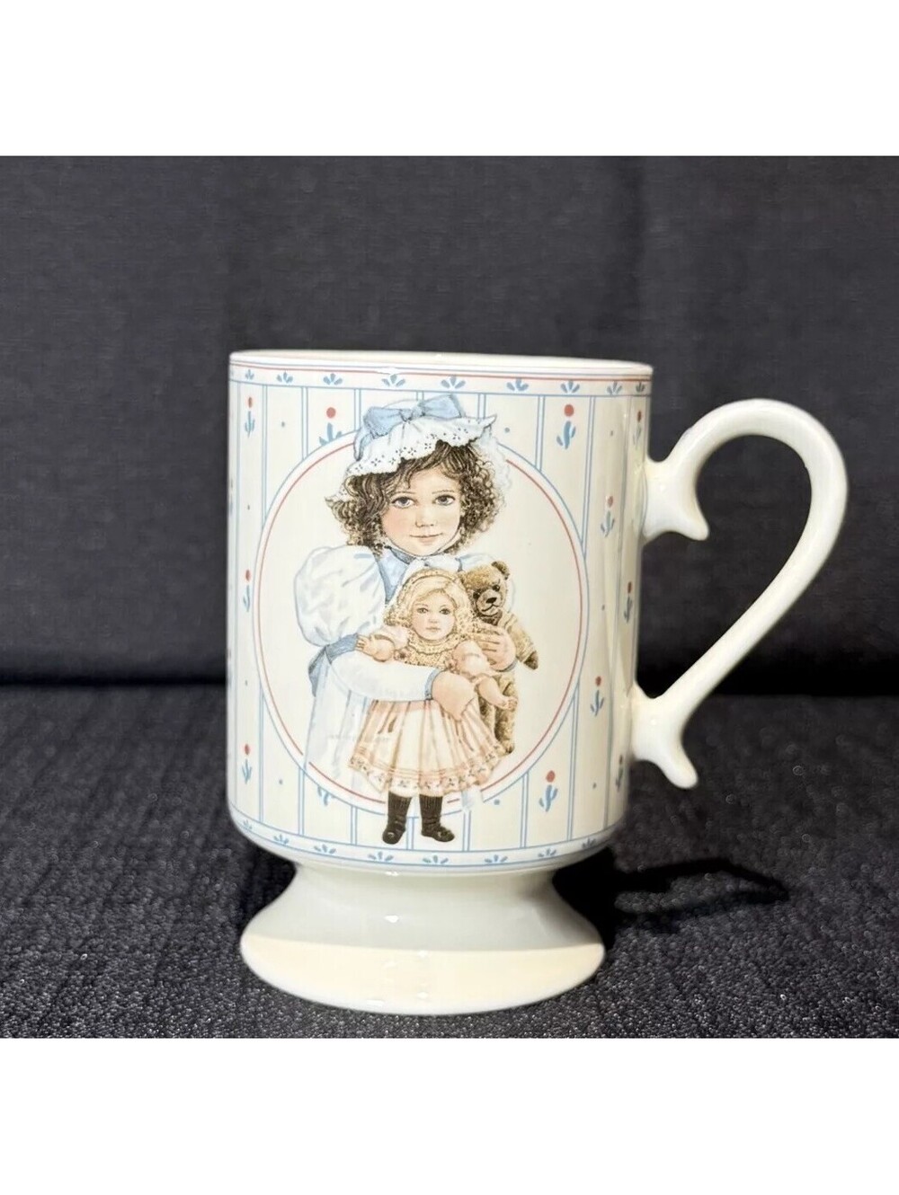 Jan Hagara Sara May‎ H3040 Collectible Porcelain Pedestal Coffee Mug 1985